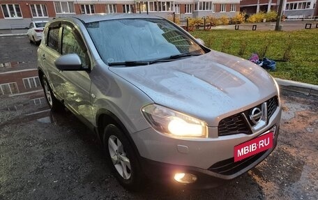 Nissan Qashqai, 2010 год, 800 000 рублей, 9 фотография