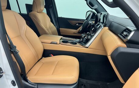 Lexus LX, 2024 год, 16 630 813 рублей, 14 фотография