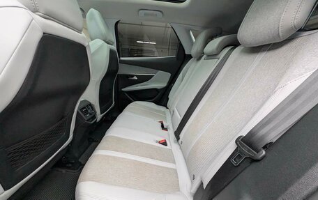 Peugeot 3008 II, 2019 год, 2 057 000 рублей, 10 фотография