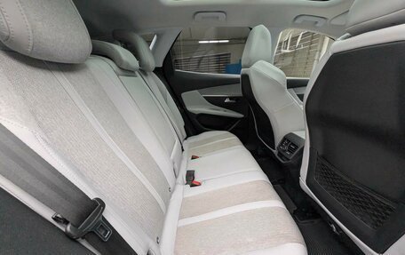 Peugeot 3008 II, 2019 год, 2 057 000 рублей, 13 фотография