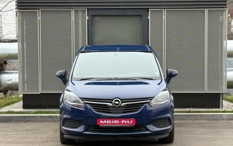 Opel Zafira C рестайлинг, 2018 год, 1 450 000 рублей, 2 фотография