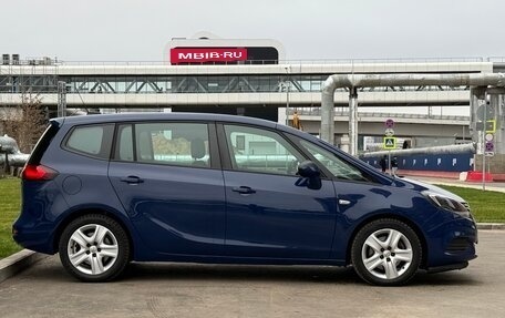 Opel Zafira C рестайлинг, 2018 год, 1 450 000 рублей, 5 фотография