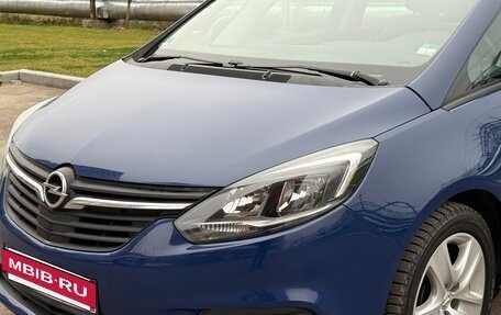 Opel Zafira C рестайлинг, 2018 год, 1 450 000 рублей, 6 фотография