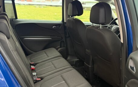 Opel Zafira C рестайлинг, 2018 год, 1 450 000 рублей, 15 фотография