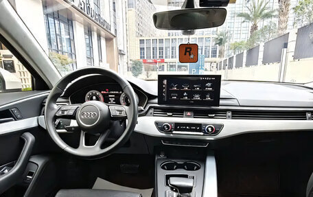 Audi A4, 2022 год, 2 840 000 рублей, 9 фотография