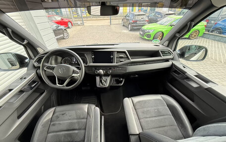 Volkswagen Multivan T6 рестайлинг, 2024 год, 7 600 000 рублей, 9 фотография