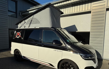 Volkswagen Multivan T6 рестайлинг, 2024 год, 7 600 000 рублей, 8 фотография