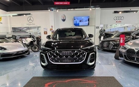 Audi Q5, 2022 год, 11 050 000 рублей, 2 фотография