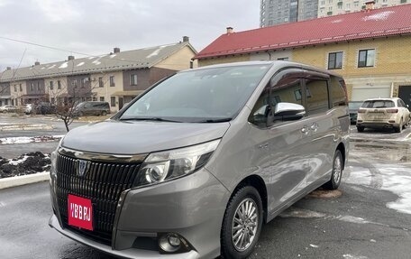 Toyota Esquire I, 2016 год, 1 995 000 рублей, 1 фотография