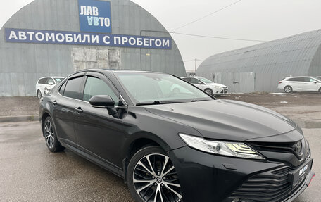 Toyota Camry, 2020 год, 2 399 000 рублей, 3 фотография