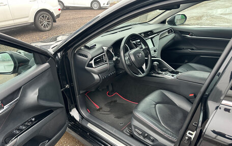 Toyota Camry, 2020 год, 2 399 000 рублей, 9 фотография