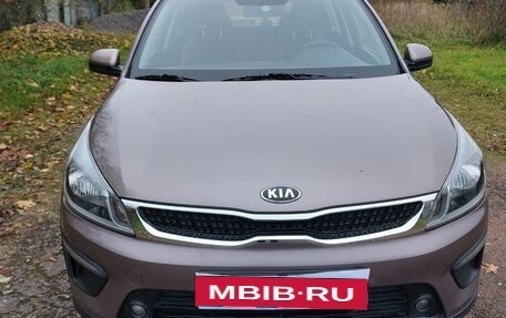 KIA Rio IV, 2019 год, 1 590 000 рублей, 4 фотография