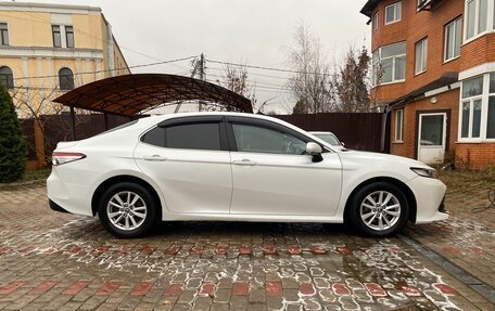 Toyota Camry, 2019 год, 1 900 000 рублей, 5 фотография
