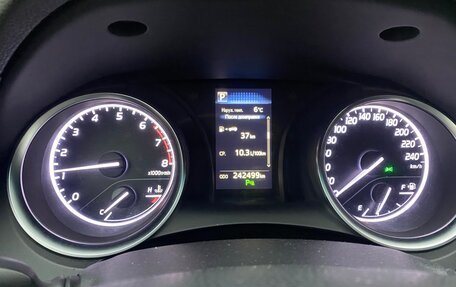 Toyota Camry, 2019 год, 1 900 000 рублей, 14 фотография