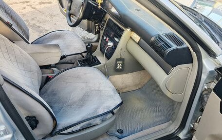 Audi A6, 1995 год, 860 000 рублей, 12 фотография