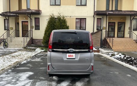 Toyota Esquire I, 2016 год, 1 995 000 рублей, 5 фотография