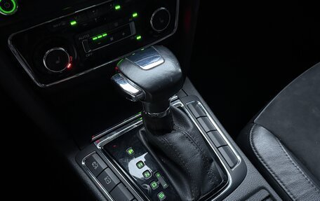 Skoda Superb III рестайлинг, 2012 год, 1 170 000 рублей, 13 фотография