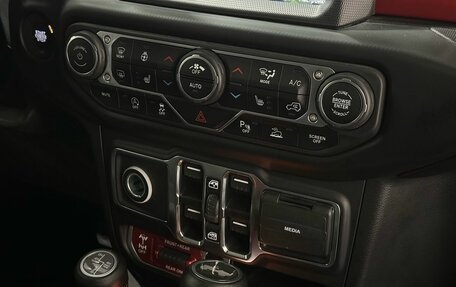 Jeep Wrangler, 2022 год, 9 399 900 рублей, 13 фотография