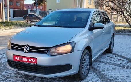 Volkswagen Polo VI (EU Market), 2013 год, 550 000 рублей, 1 фотография