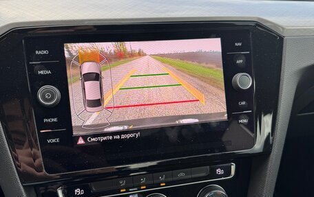 Volkswagen Passat B8 рестайлинг, 2019 год, 2 850 000 рублей, 12 фотография