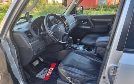 Mitsubishi Pajero IV, 2014 год, 2 175 000 рублей, 11 фотография