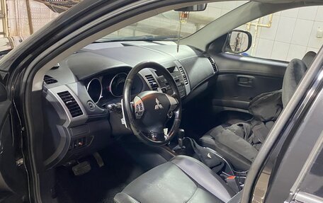 Mitsubishi Outlander III рестайлинг 3, 2010 год, 1 050 000 рублей, 4 фотография