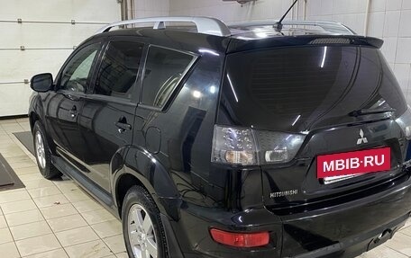 Mitsubishi Outlander III рестайлинг 3, 2010 год, 1 050 000 рублей, 6 фотография