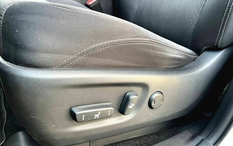 Toyota Land Cruiser Prado 150 рестайлинг 2, 2021 год, 5 650 000 рублей, 19 фотография