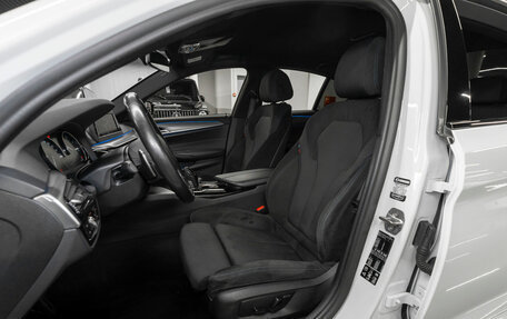 BMW 5 серия, 2019 год, 3 780 000 рублей, 9 фотография