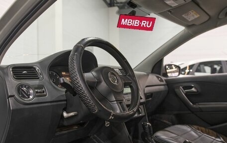 Volkswagen Polo VI (EU Market), 2015 год, 900 000 рублей, 19 фотография