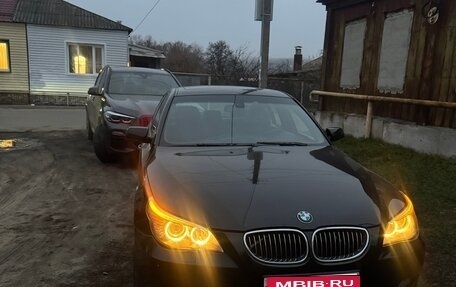 BMW 5 серия, 2005 год, 820 000 рублей, 1 фотография