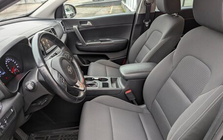 KIA Sportage IV рестайлинг, 2018 год, 2 050 000 рублей, 17 фотография