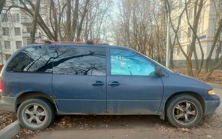 Chrysler Voyager III, 2000 год, 150 000 рублей, 4 фотография