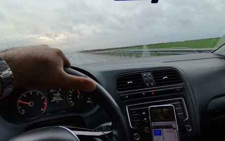 Volkswagen Polo VI (EU Market), 2017 год, 730 000 рублей, 3 фотография