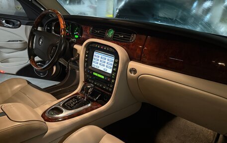 Jaguar XJR III (X350), 2007 год, 3 330 000 рублей, 10 фотография