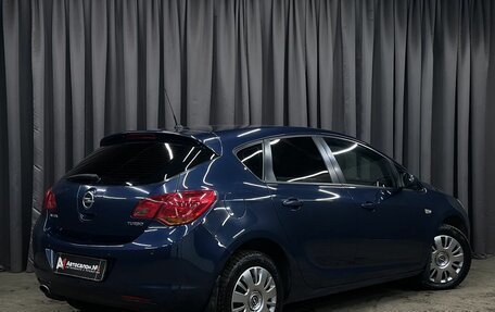 Opel Astra J, 2011 год, 649 777 рублей, 3 фотография