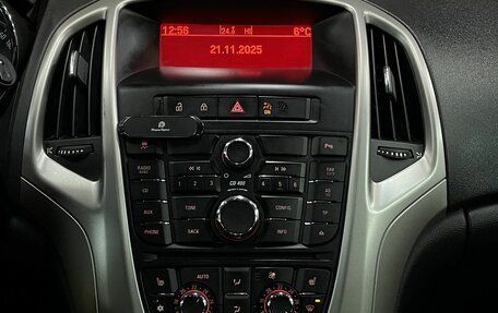 Opel Astra J, 2011 год, 649 777 рублей, 10 фотография