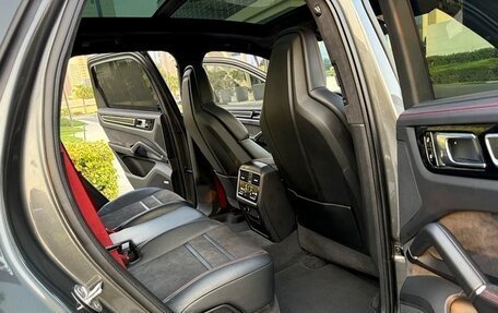 Porsche Cayenne III, 2022 год, 13 510 000 рублей, 14 фотография