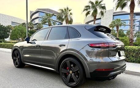 Porsche Cayenne III, 2022 год, 13 510 000 рублей, 5 фотография