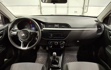 KIA Rio IV, 2017 год, 990 000 рублей, 18 фотография