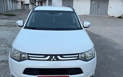 Mitsubishi Outlander III рестайлинг 3, 2013 год, 1 190 000 рублей, 1 фотография