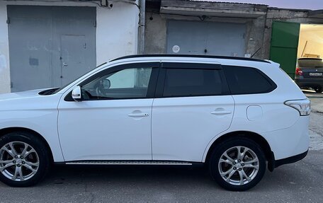 Mitsubishi Outlander III рестайлинг 3, 2013 год, 1 190 000 рублей, 5 фотография