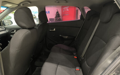 KIA Rio III рестайлинг, 2015 год, 850 000 рублей, 16 фотография