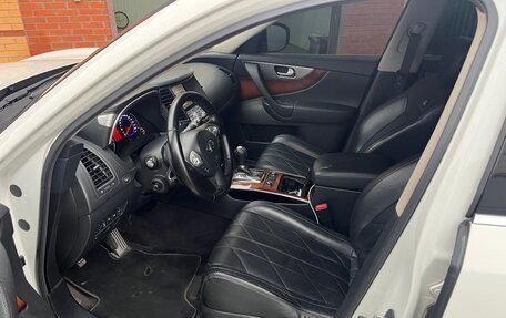 Infiniti FX II, 2011 год, 1 900 000 рублей, 2 фотография