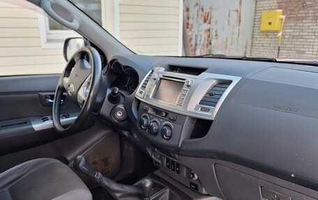 Toyota Hilux VII, 2011 год, 2 100 000 рублей, 5 фотография