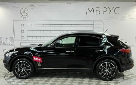 Infiniti QX70, 2016 год, 2 200 000 рублей, 10 фотография