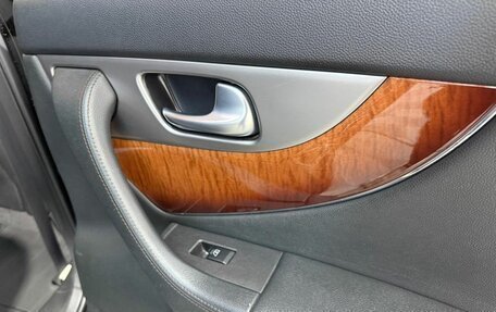 Infiniti QX70, 2016 год, 2 200 000 рублей, 29 фотография