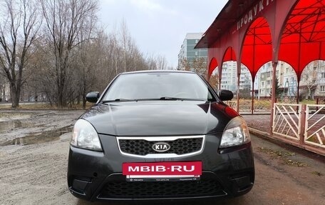 KIA Rio II, 2011 год, 590 000 рублей, 2 фотография
