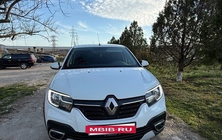 Renault Logan II, 2019 год, 1 080 000 рублей, 18 фотография