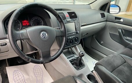 Volkswagen Golf V, 2004 год, 549 000 рублей, 7 фотография